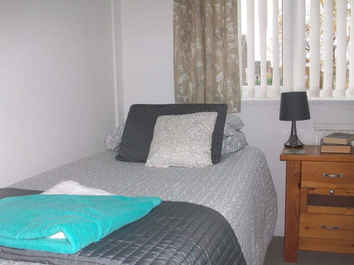 Number 8 With Free Parking Villa Bury St. Edmunds ภายนอก รูปภาพ