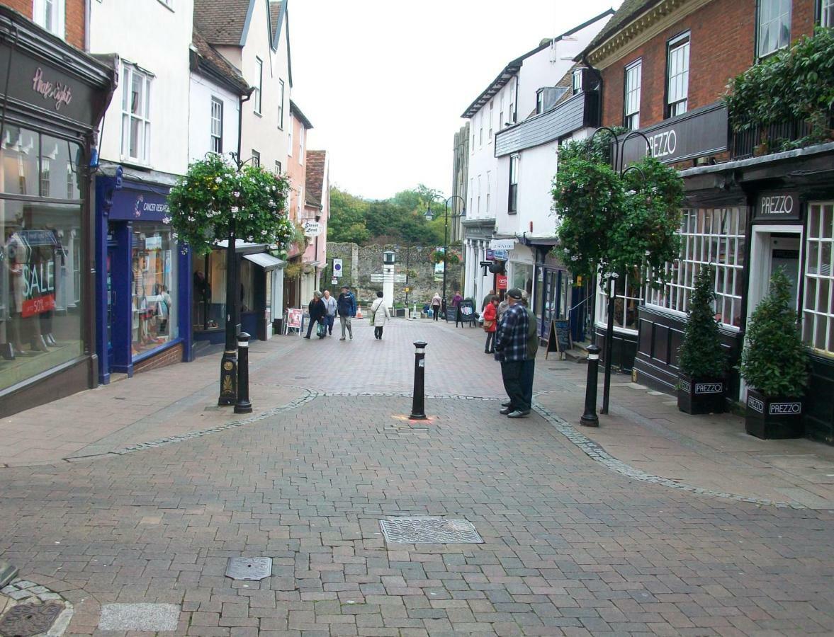 Number 8 With Free Parking Villa Bury St. Edmunds ภายนอก รูปภาพ